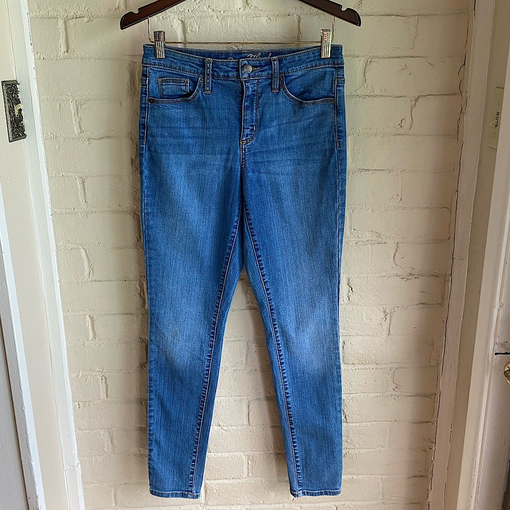Universal Thread size 6 28 R regular high rise stretch blur skinny jeans